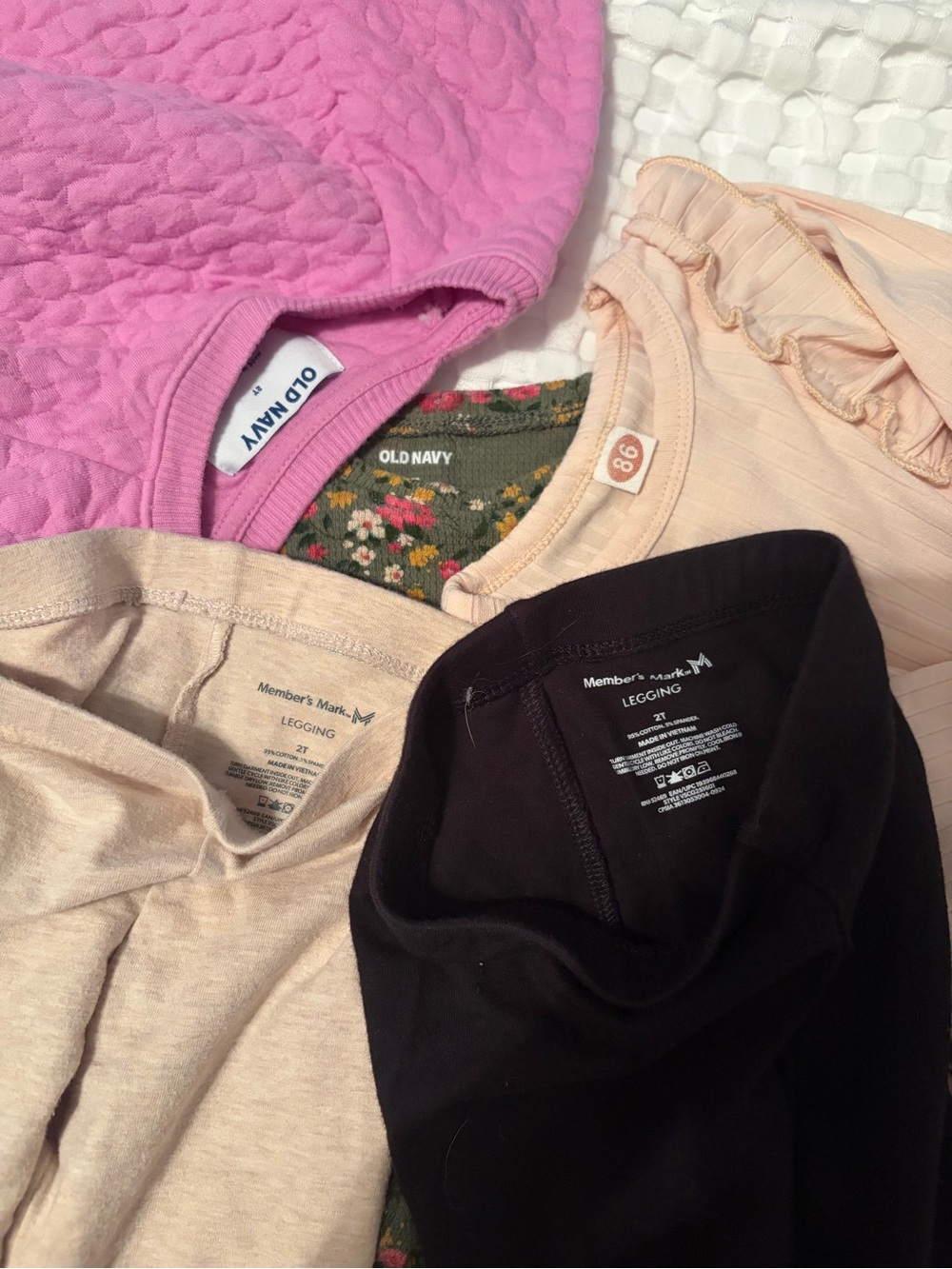 Old Navy 2t Girls Fall Bundle - Picture 2 of 6